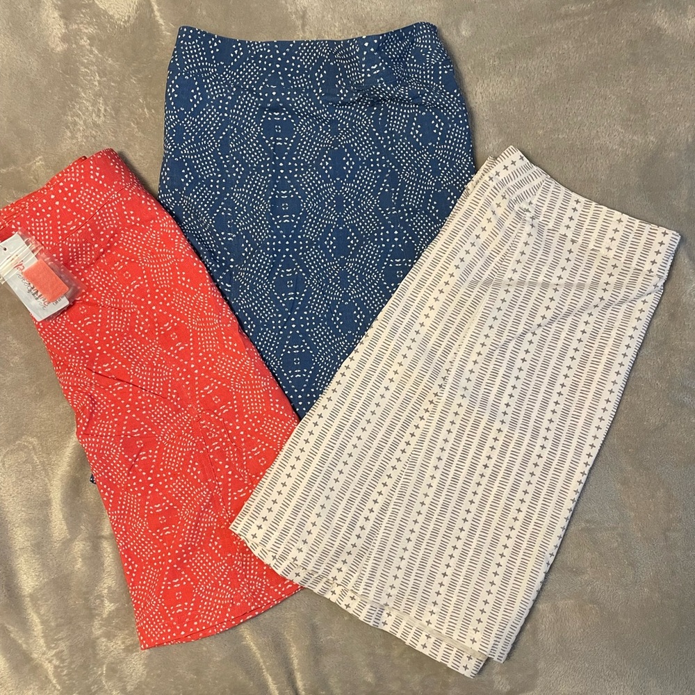 3 Ripskirt brand skirts. Size M